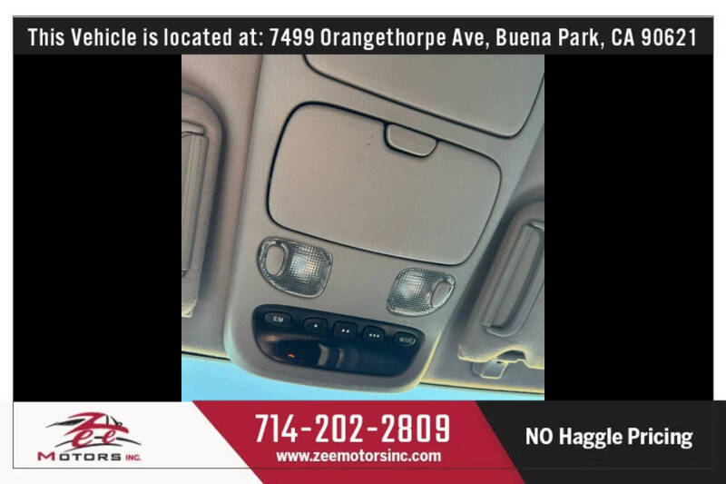 2003 Toyota Sequoia SR5