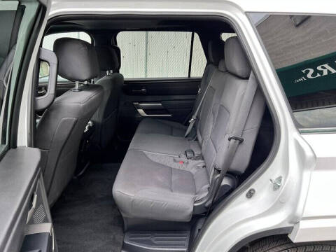 2025 Toyota Sequoia SR5