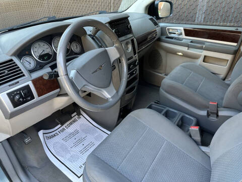 2010 Chrysler Town and Country Touring