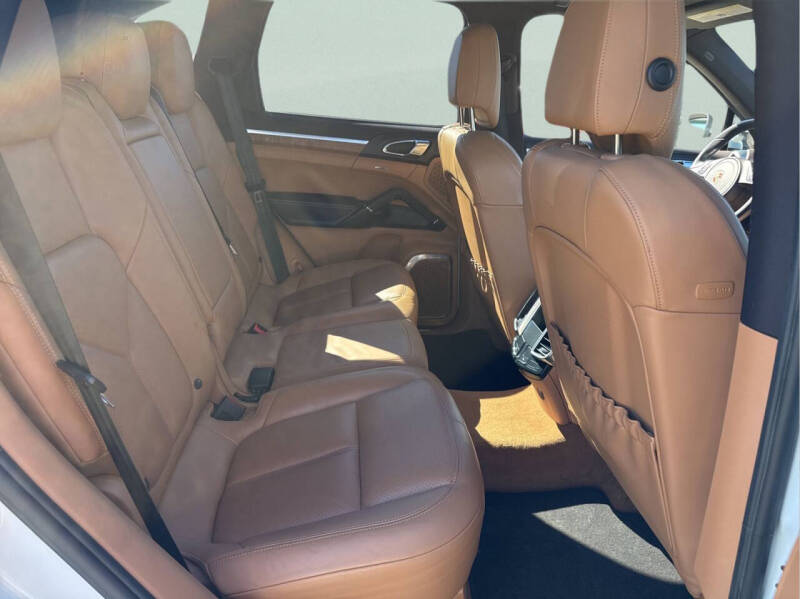 2012 Porsche Cayenne S