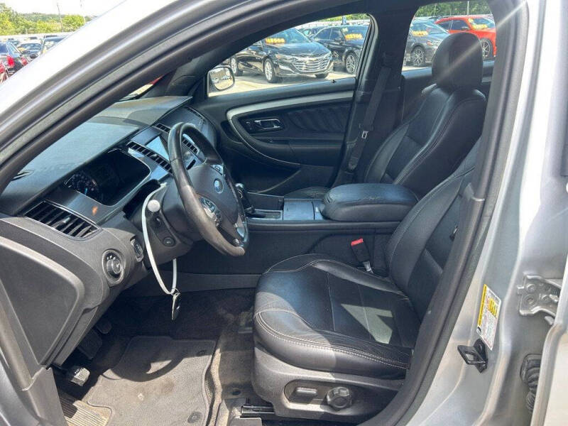 2016 Ford Taurus SEL
