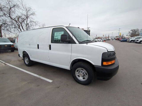 2025 Chevrolet Express 2500