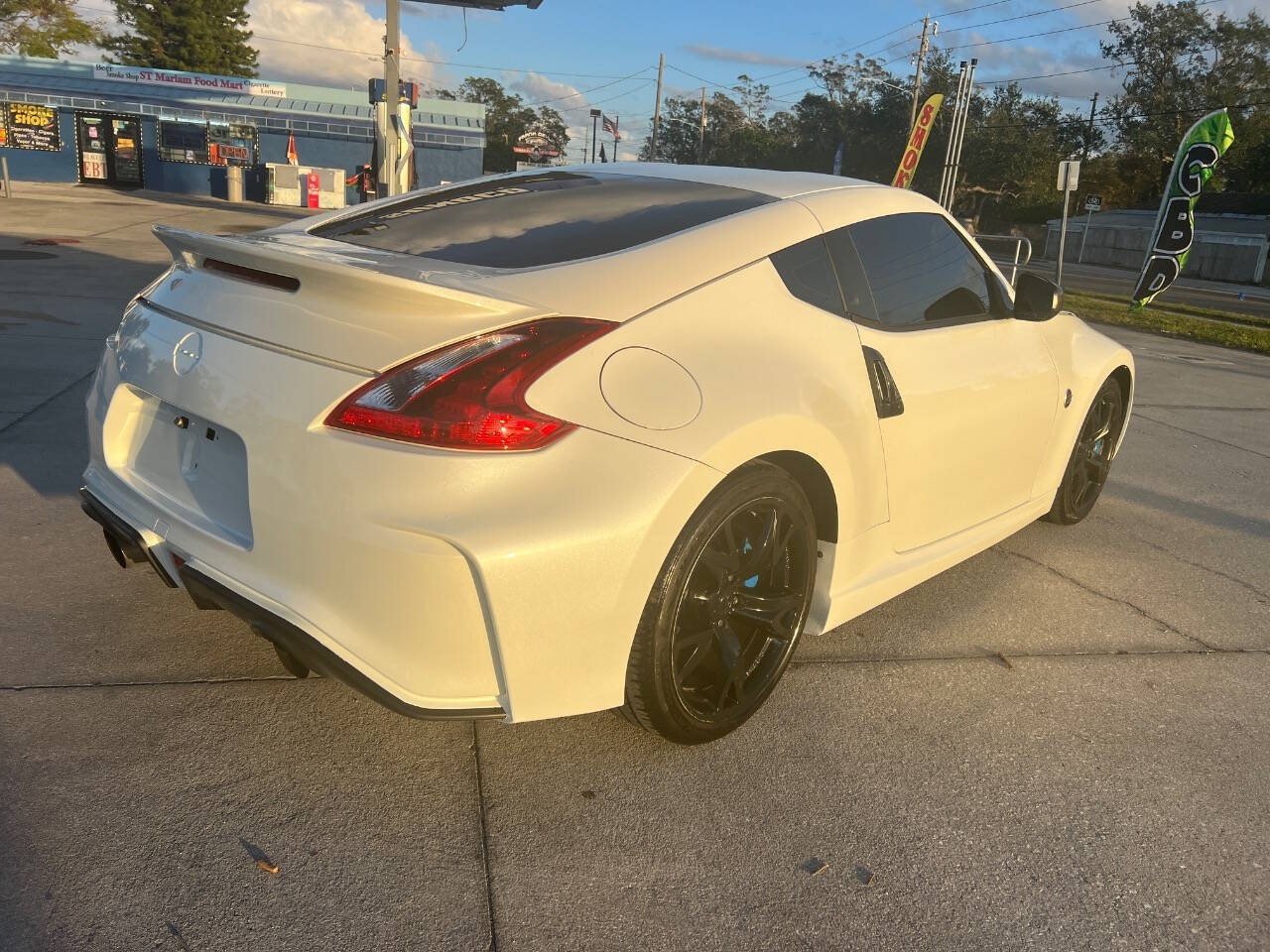 2013 Nissan 370Z Coupe Touring photo 14