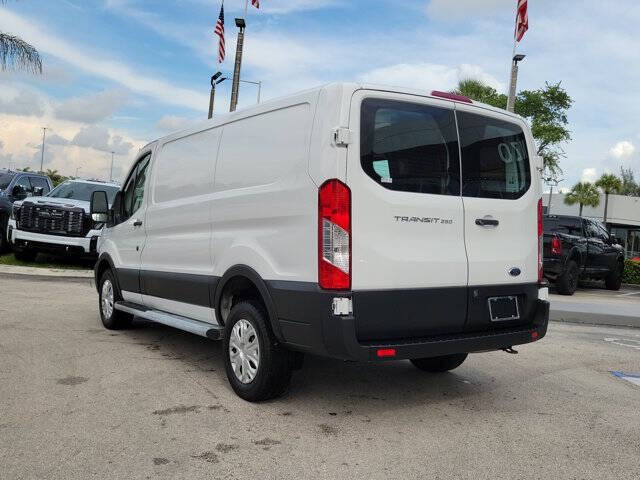 2025 Ford Transit