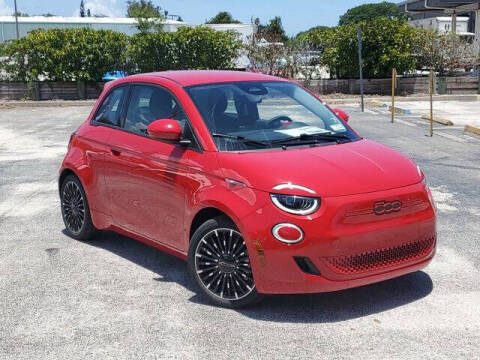 2024 FIAT 500e for sale at GATOR'S IMPORT SUPERSTORE in Melbourne FL