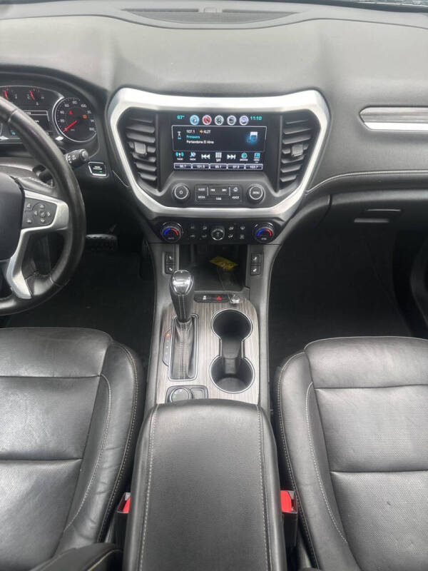 2019 GMC Acadia SLT-1