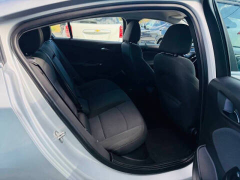 2017 Chevrolet Cruze LT Auto