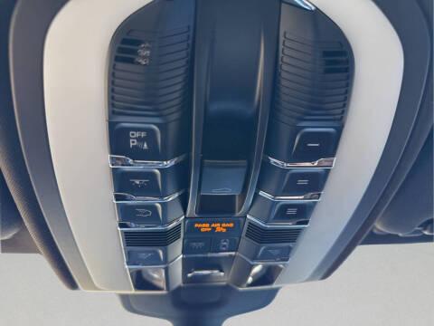 2012 Porsche Cayenne S