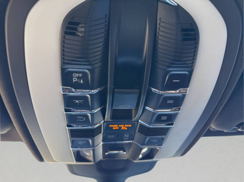 2012 Porsche Cayenne S