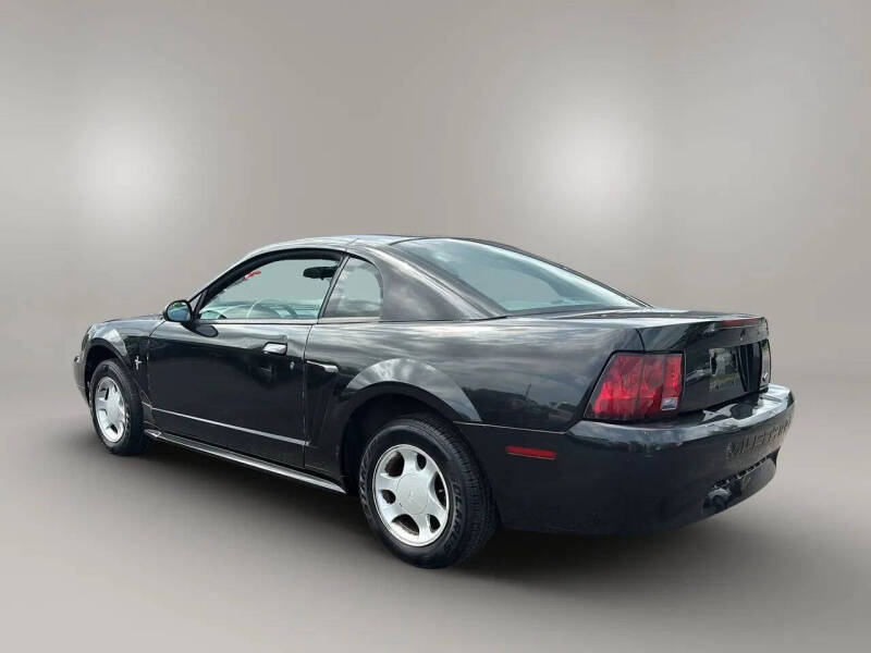 2001 Ford Mustang