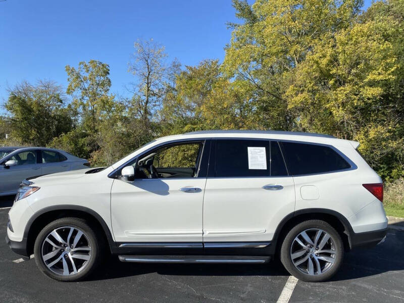 Used 2017 Honda Pilot Elite with VIN 5FNYF6H08HB097406 for sale in Lima, OH