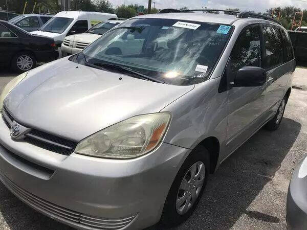 2005 Toyota Sienna for sale at JOEL'S AUTO SALES & BUY HERE PAY HERE in Longwood FL