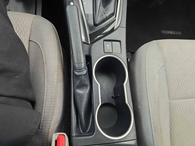 2015 Toyota Corolla LE