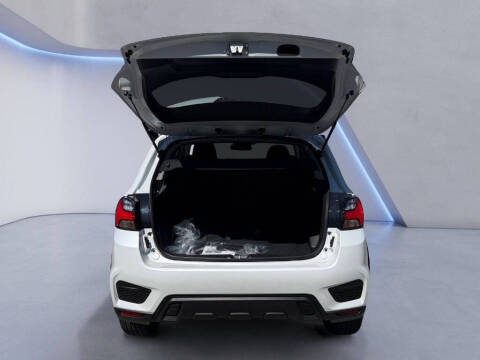 2025 Mitsubishi Outlander Sport LE