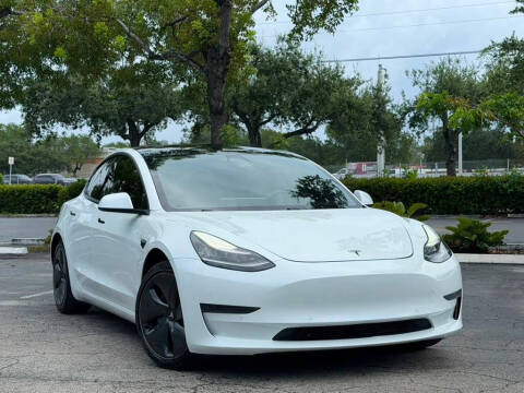 2021 Tesla Model 3 Standard Range Plus
