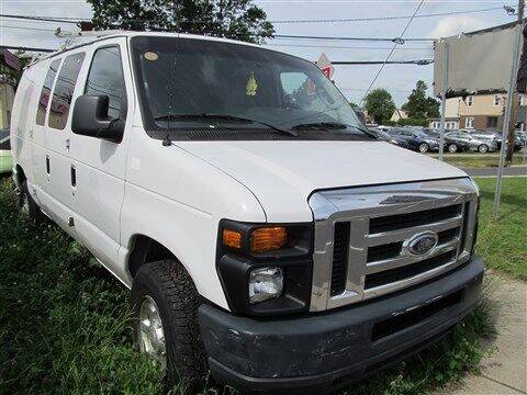 2013 Ford E-Series Cargo for sale at ARGENT MOTORS in South Hackensack NJ