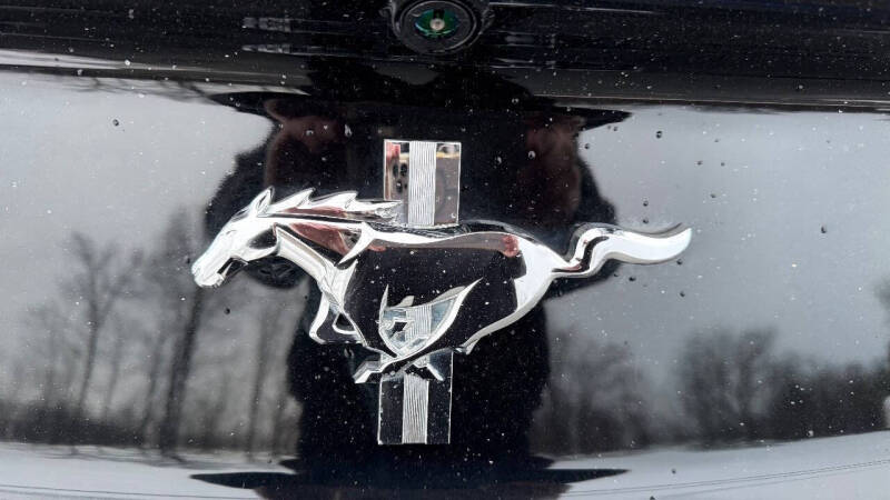 2016 Ford Mustang V6