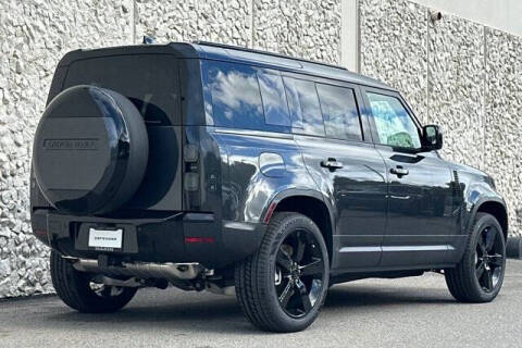 2026 Land Rover Defender 110 P300 S