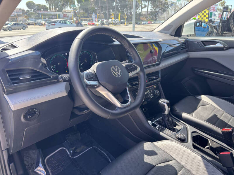 2023 Volkswagen Taos SEL 4Motion