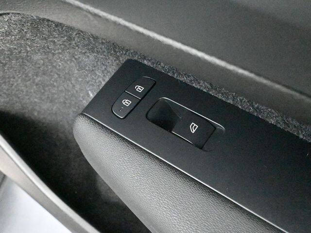 2023 Volvo XC40 B5 Core
