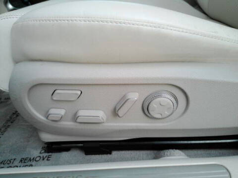 2024 Genesis GV60 Standard