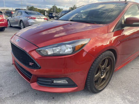2018 Ford Focus ST
