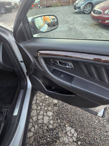 2013 Ford Taurus Limited