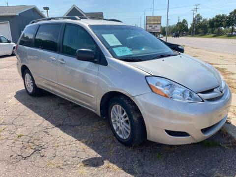 2007 Toyota Sienna for sale at G & H Motors LLC in Sioux Falls SD