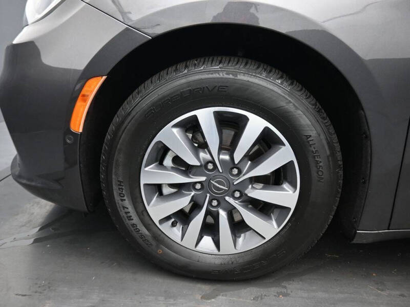 2021 Chrysler Pacifica Hybrid Touring L