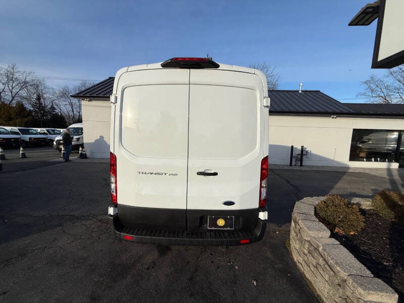 2023 Ford Transit 250