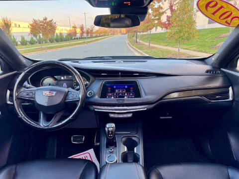 2019 Cadillac XT4 Sport