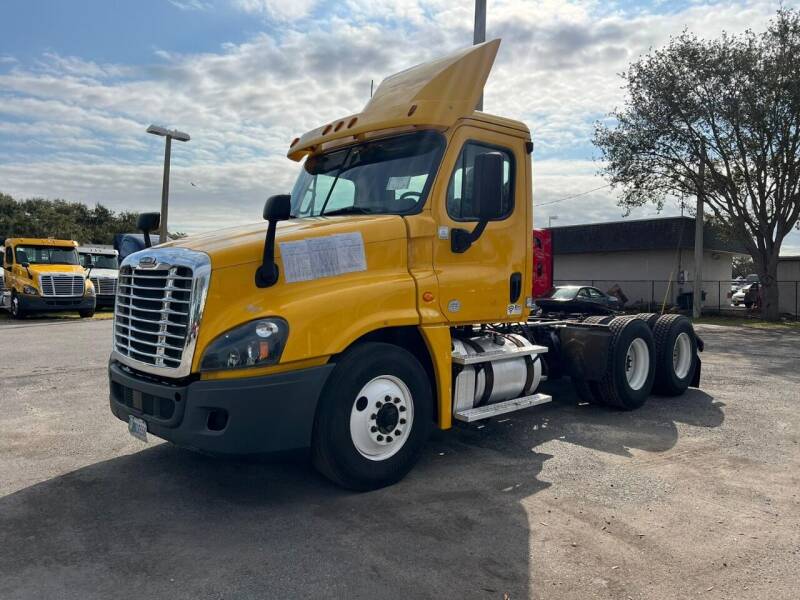 2017 Freightliner Cascadia for sale at The Auto Market Sales & Services Inc. in Orlando FL