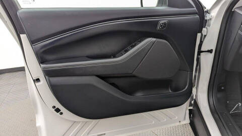 2024 Ford Mustang Mach-E Select