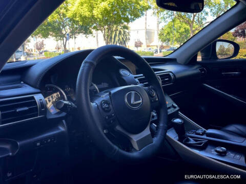 2015 Lexus IS 250 Crafted Line