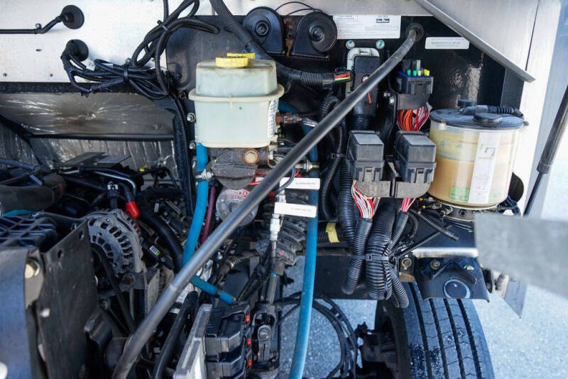 2020 Freightliner MT45 Chassis