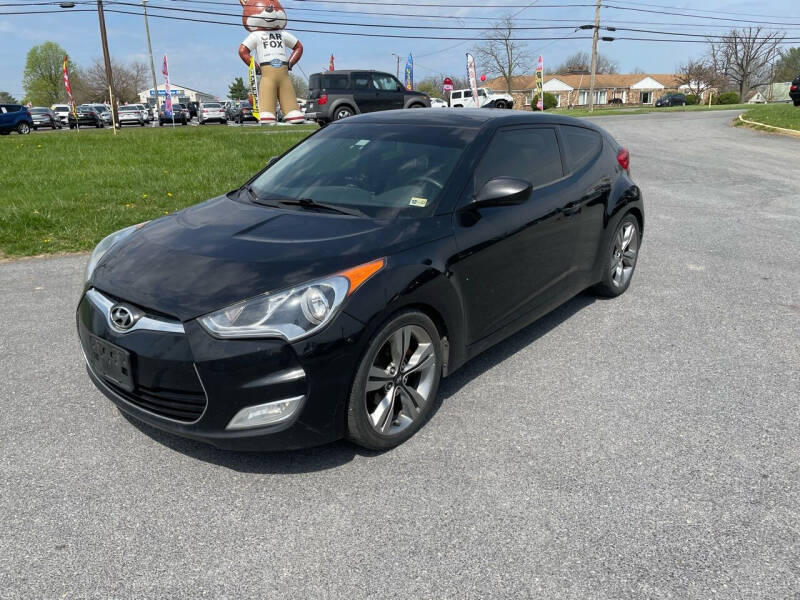 2012 Hyundai Veloster null photo 2