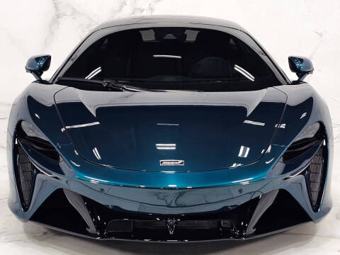 2023 McLaren Artura