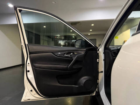 2017 Nissan Rogue Hybrid