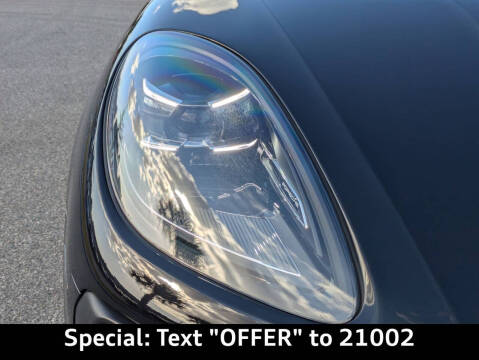 2022 Porsche Macan S