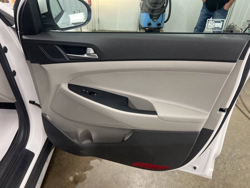 2017 Hyundai Tucson SE