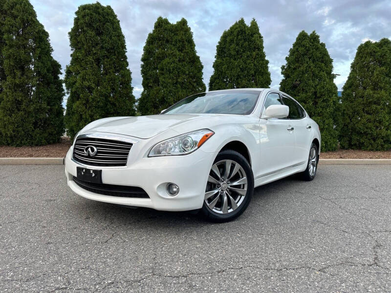 2013 Infiniti M37 for sale at International Auto Sales in Hasbrouck Heights NJ