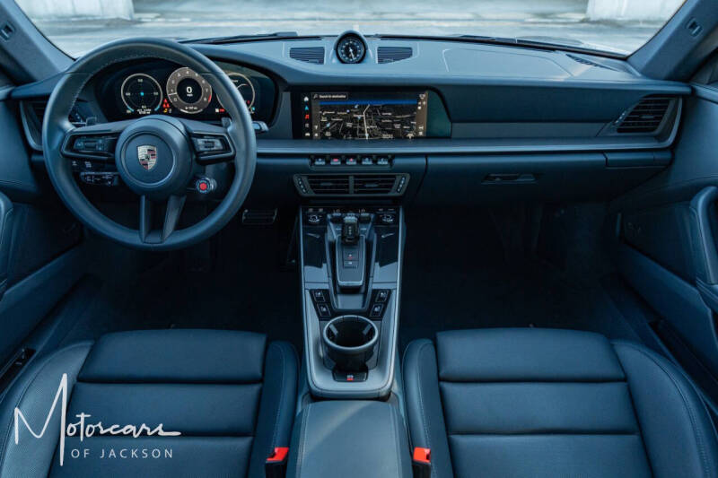 2025 Porsche 911 Carrera