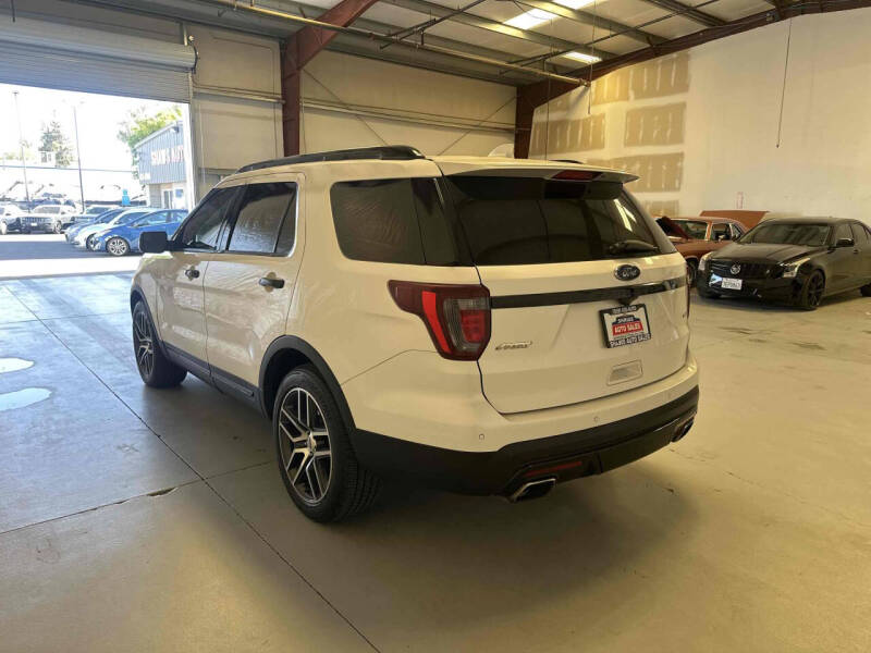2016 Ford Explorer Sport