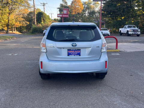 2012 Toyota Prius v Three
