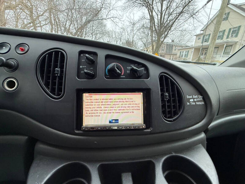 2007 Ford E-Series E-350 SD XLT