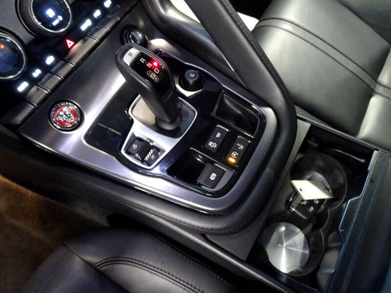 2017 Jaguar F-TYPE R