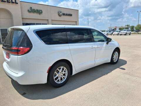 2024 Chrysler Pacifica Touring L