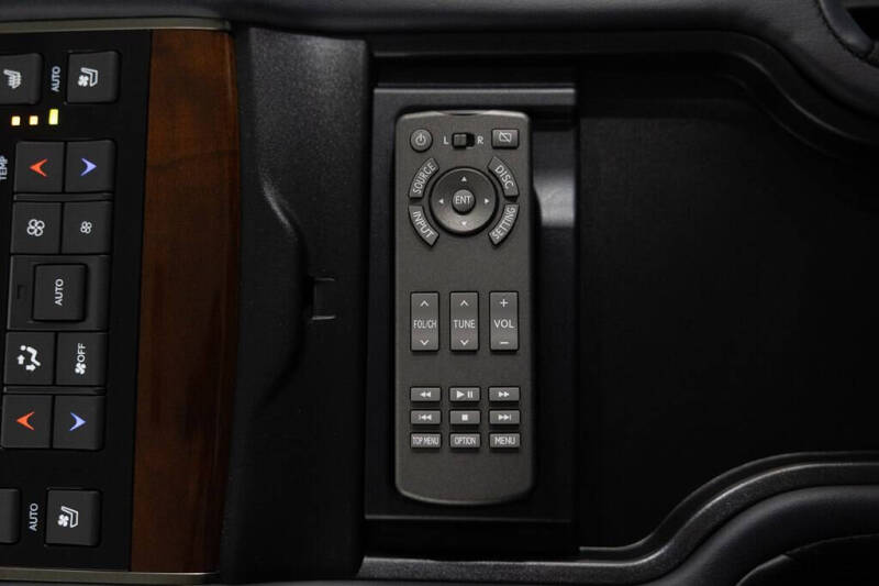 2021 Lexus LX 570 Three-Row