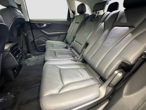 2022 Audi Q7 quattro Premium Plus 55 TFSI
