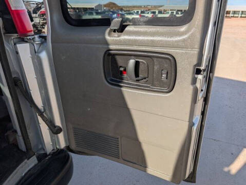 2016 Chevrolet Express LS 2500